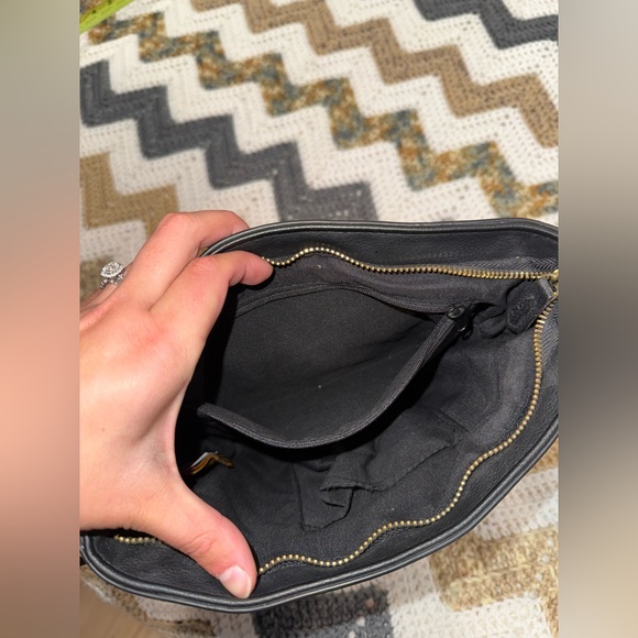 Browning Black Leather Concealed Carry Crossbody Bag with Gold Metal - Picture 6 of 12